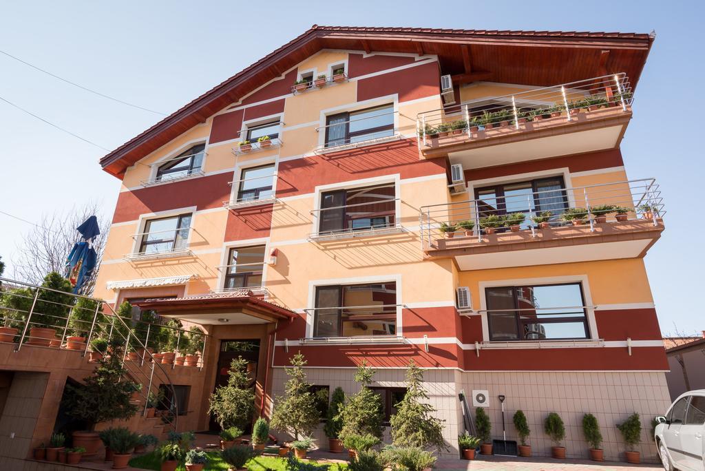 Pensiunea President Deva Exterior photo